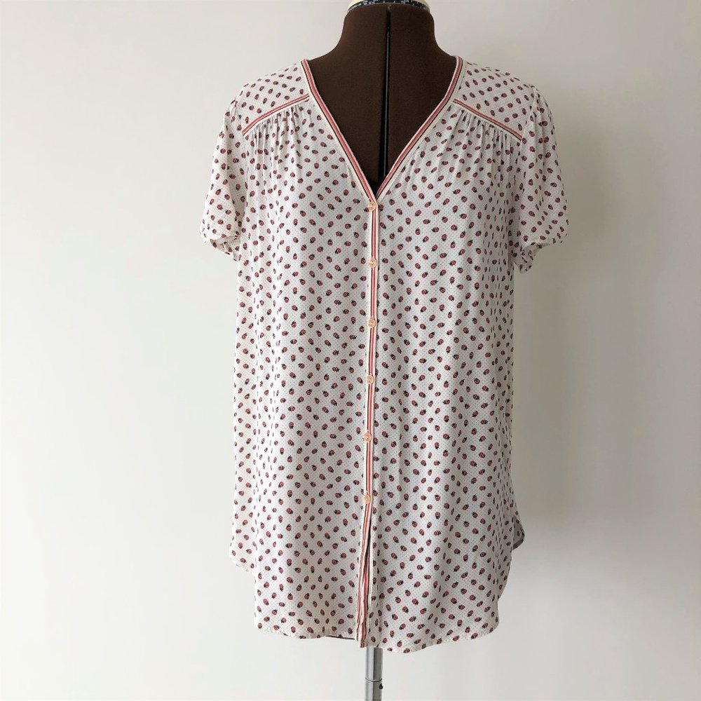 Ladybug Print V-neck Short Sleeve Button Front Top